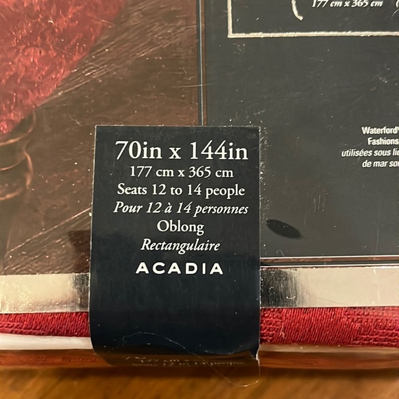 Waterford Fine Linens Acadia 70”x144” Tablecloth new Crimson red holidays - Picture 6 of 9